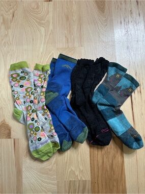 Darn Tough Bundle of Socks size Large